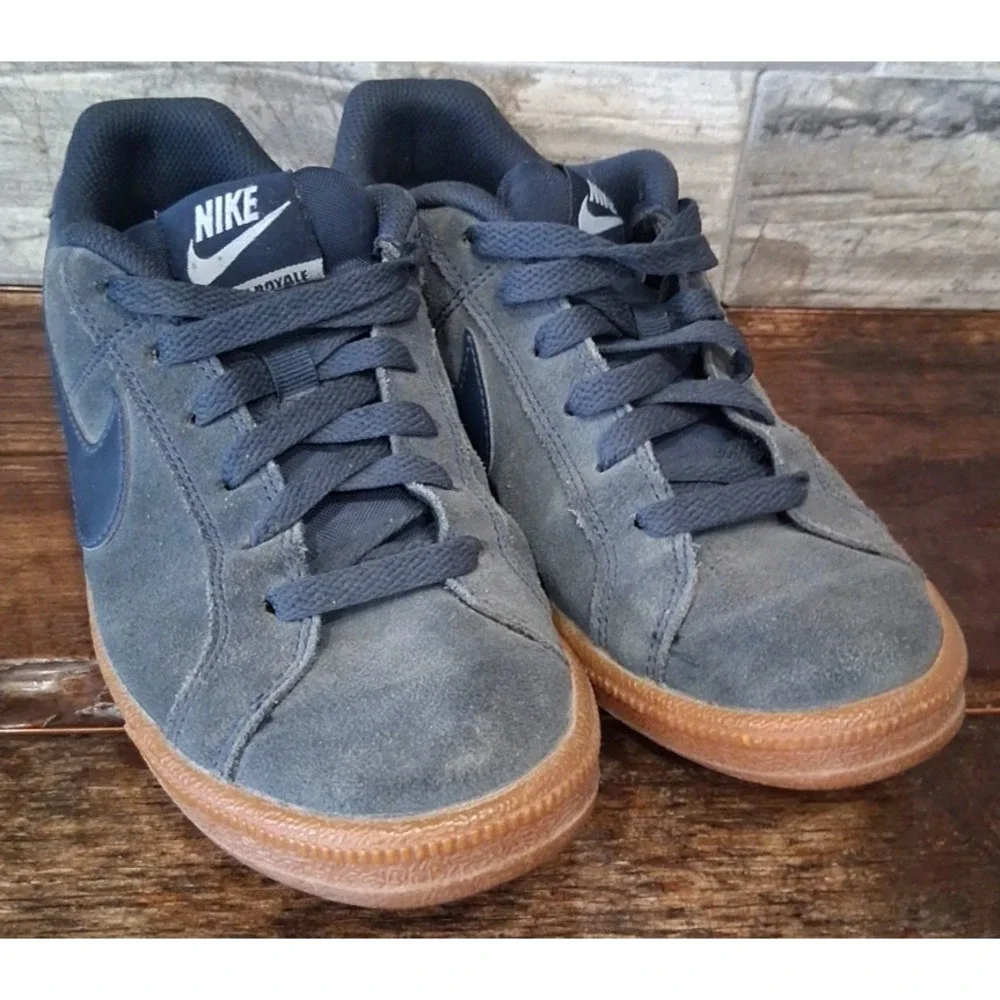 Nike Court Royale Womens Shoes Size 5.5 Sneakers Suede Blue Gum 916795-400